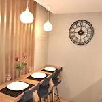 Mirma Apartment2 Old Town Apartman